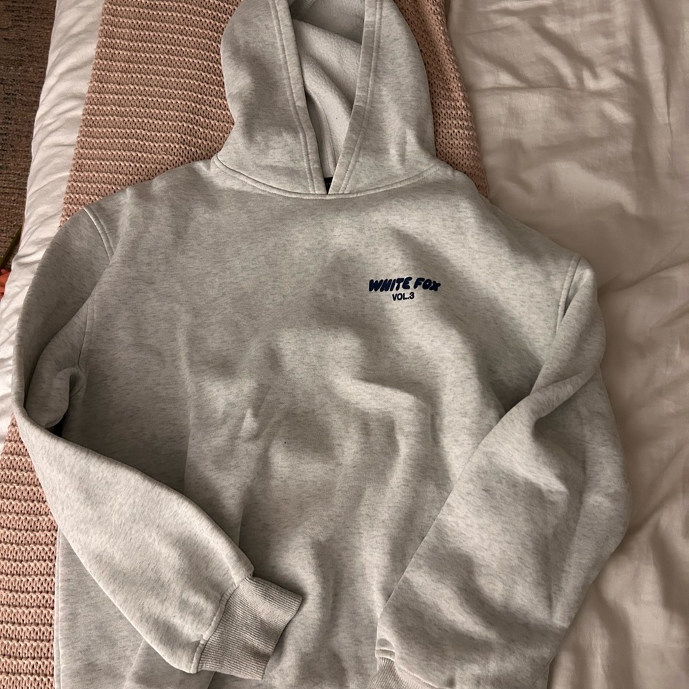 Gray White Fox Hoodie Size S/M
